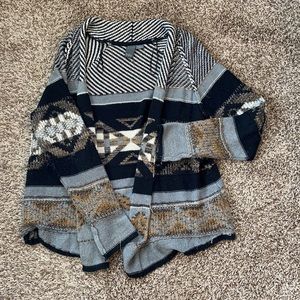 Women’s Patterned Cardigan/Sweater